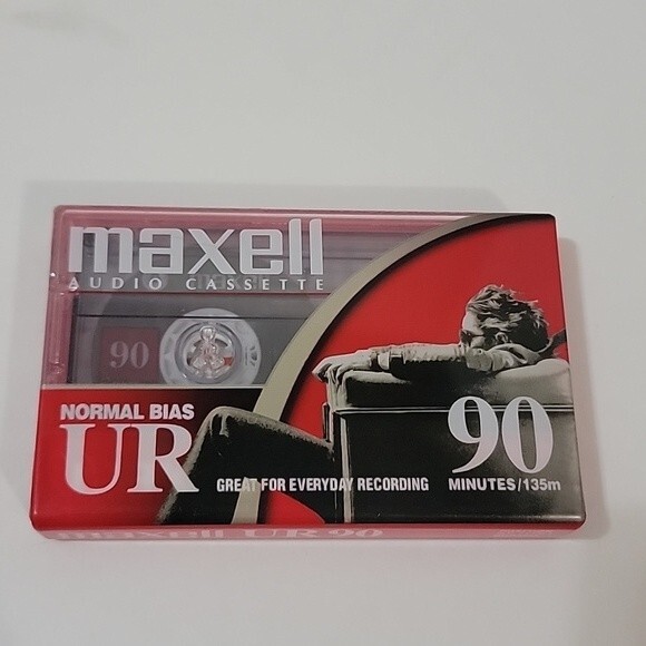 MAXELL UR 90 Min Audio Cassettes 4 Ct. - Picture 2 of 3